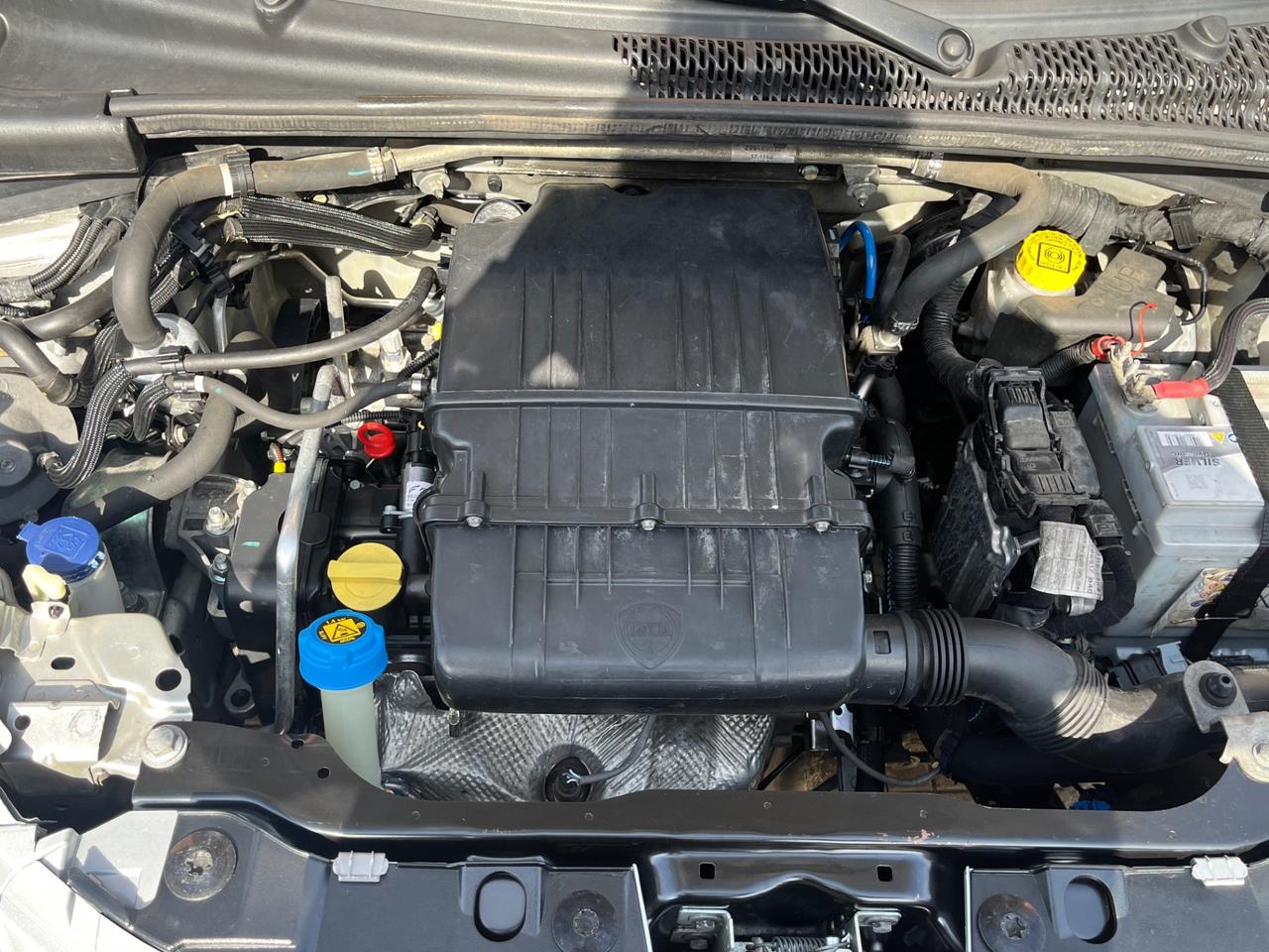 Lancia Ypsilon 1.2 69 CV 5 porte GPL Ecochic Silver