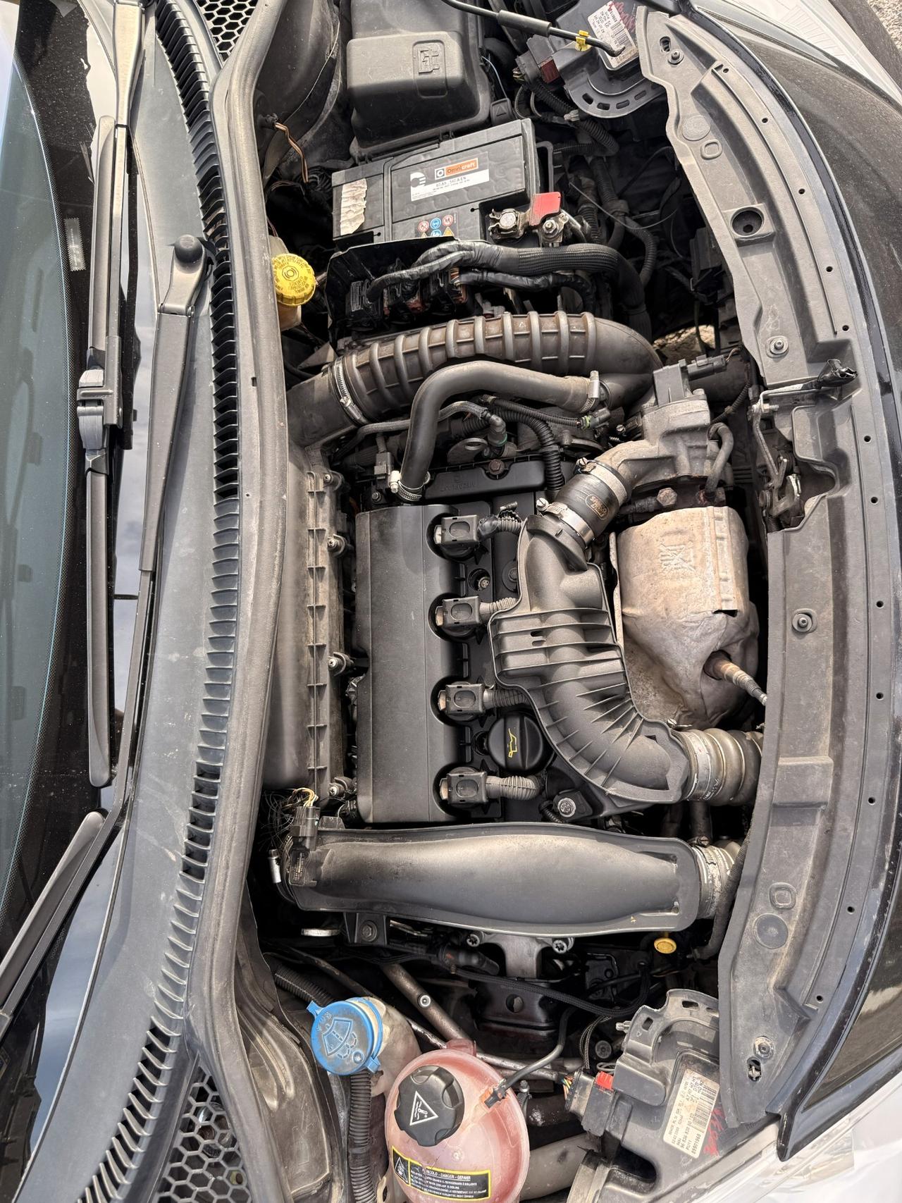 Peugeot 207 1.6 THP 150CV GTI 3p. Féline