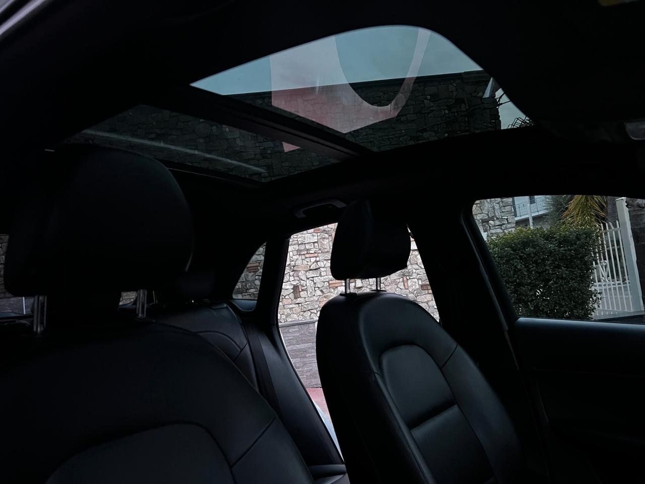 Audi Q3 2.0 TDI 140 CV -2012-TETTO