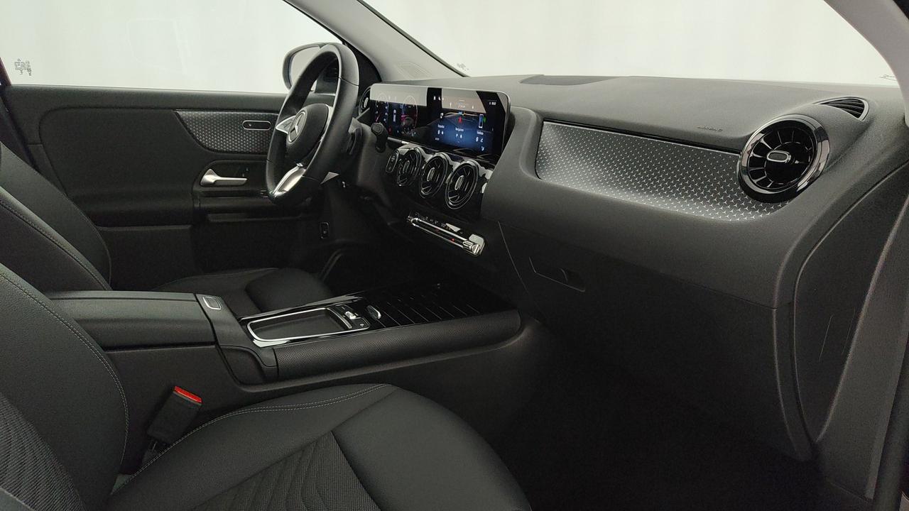 Mercedes-Benz GLA 180 d Advanced auto