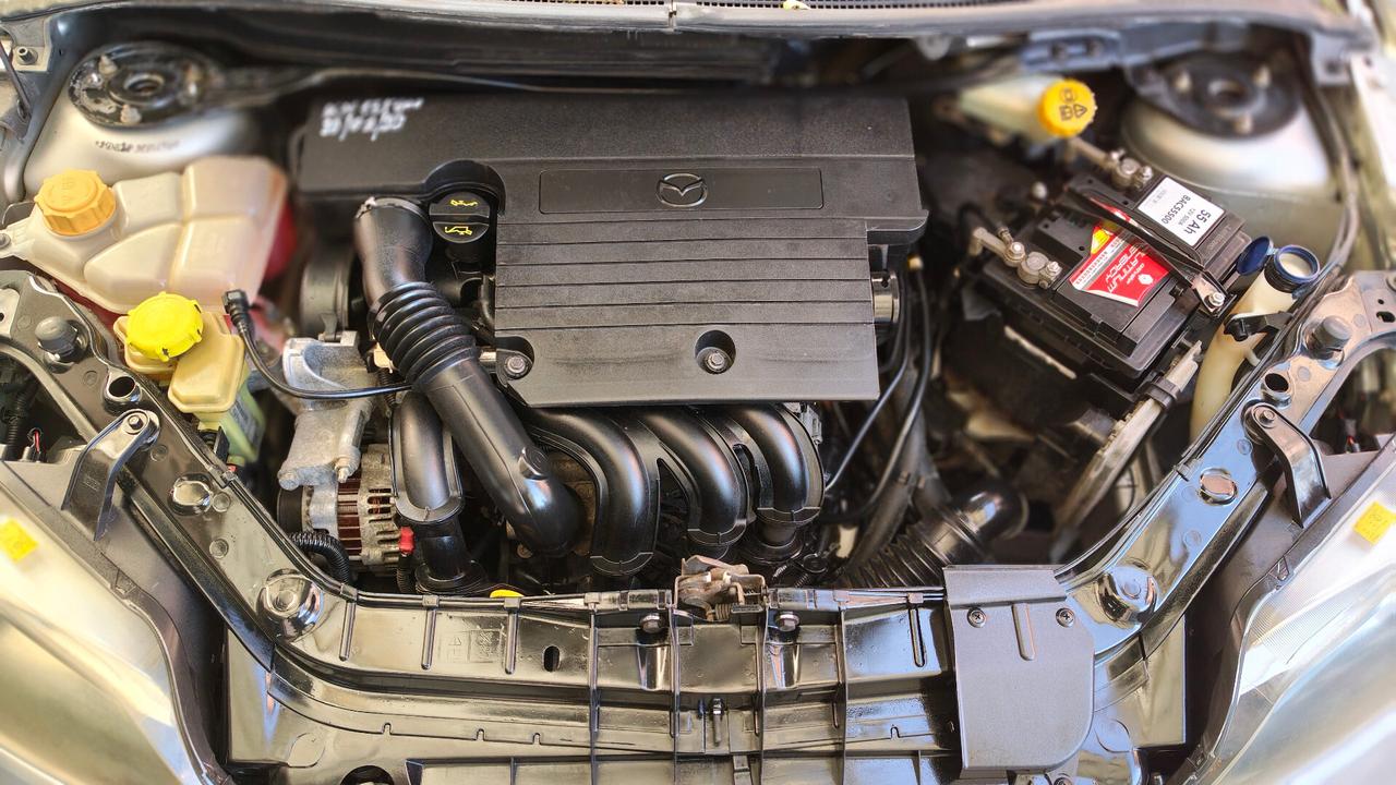 Mazda 2 1.2 16V 5p. Cub