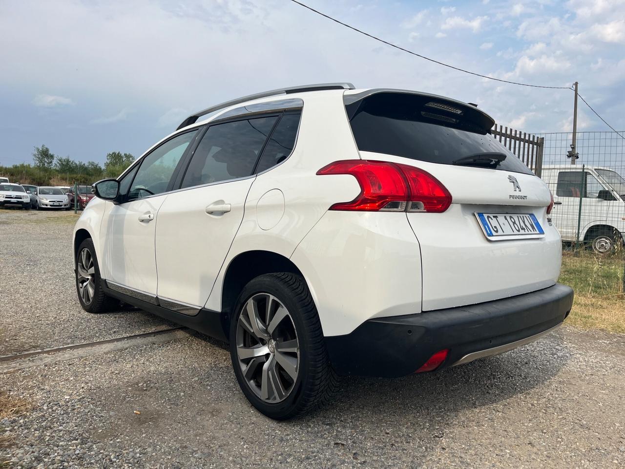 Peugeot 2008 1.6 e-HDi 92 CV Stop&Start Urban Cross