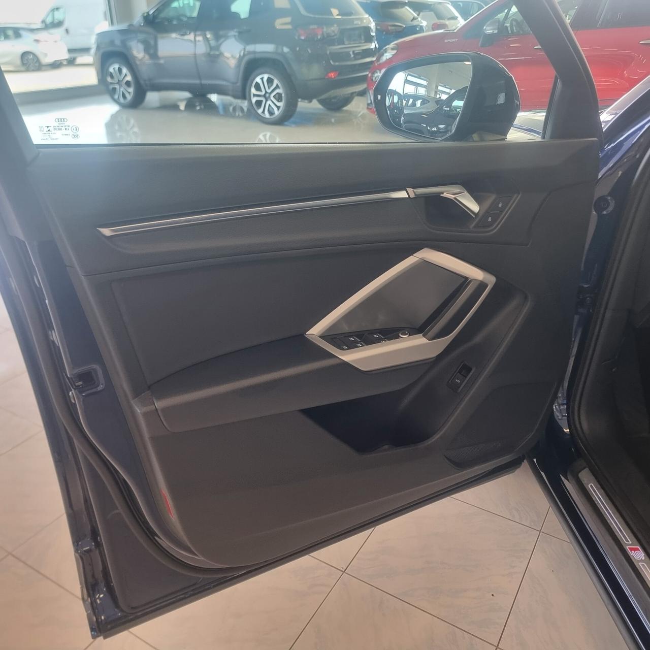 AUDI Q3 S-Line 2.0 TDI 35 150cv S-tronic Euro 6D