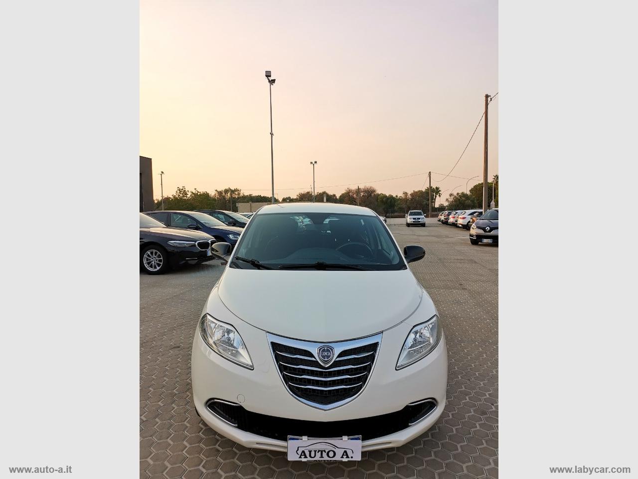 LANCIA Ypsilon 1.2 69 CV 5p. Platinum