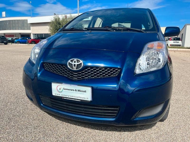 Toyota Yaris 1.0 5 porte