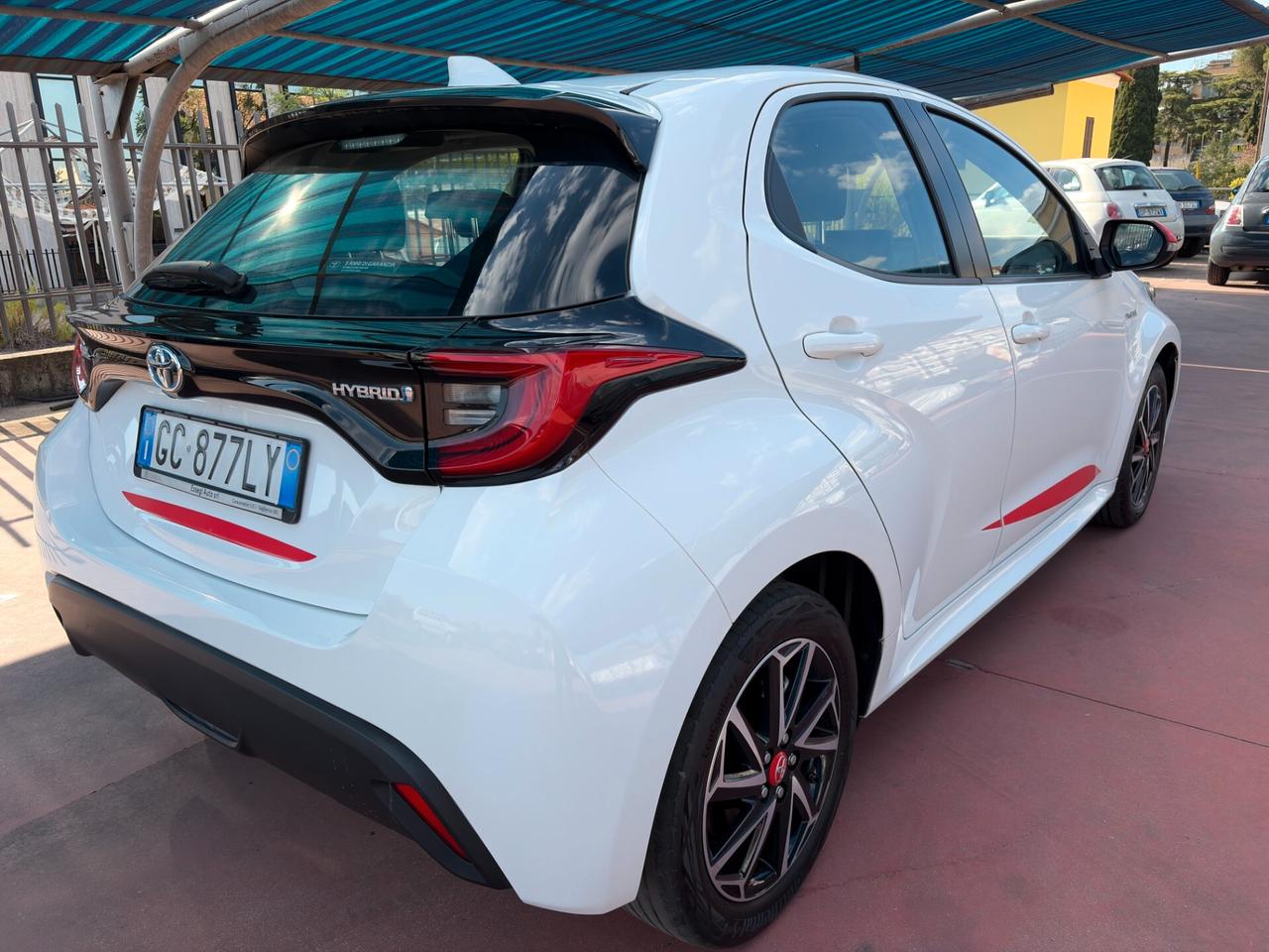 Toyota Yaris Hybrid 5 porte Trend SENZA OBBLIGO FINANZIAMENTO