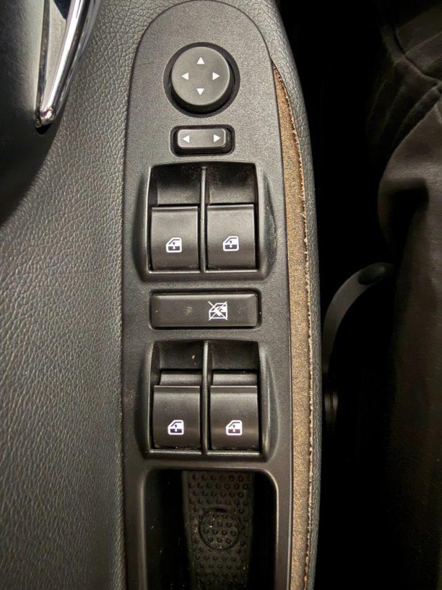 LANCIA Ypsilon 0.9 TwinAir 85 CV 5 porte S&S Silver