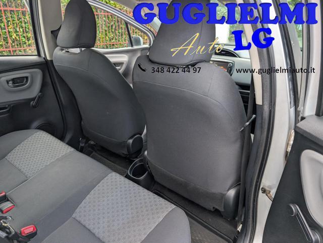 TOYOTA Yaris 1.3 5 porte Active Neopatentati