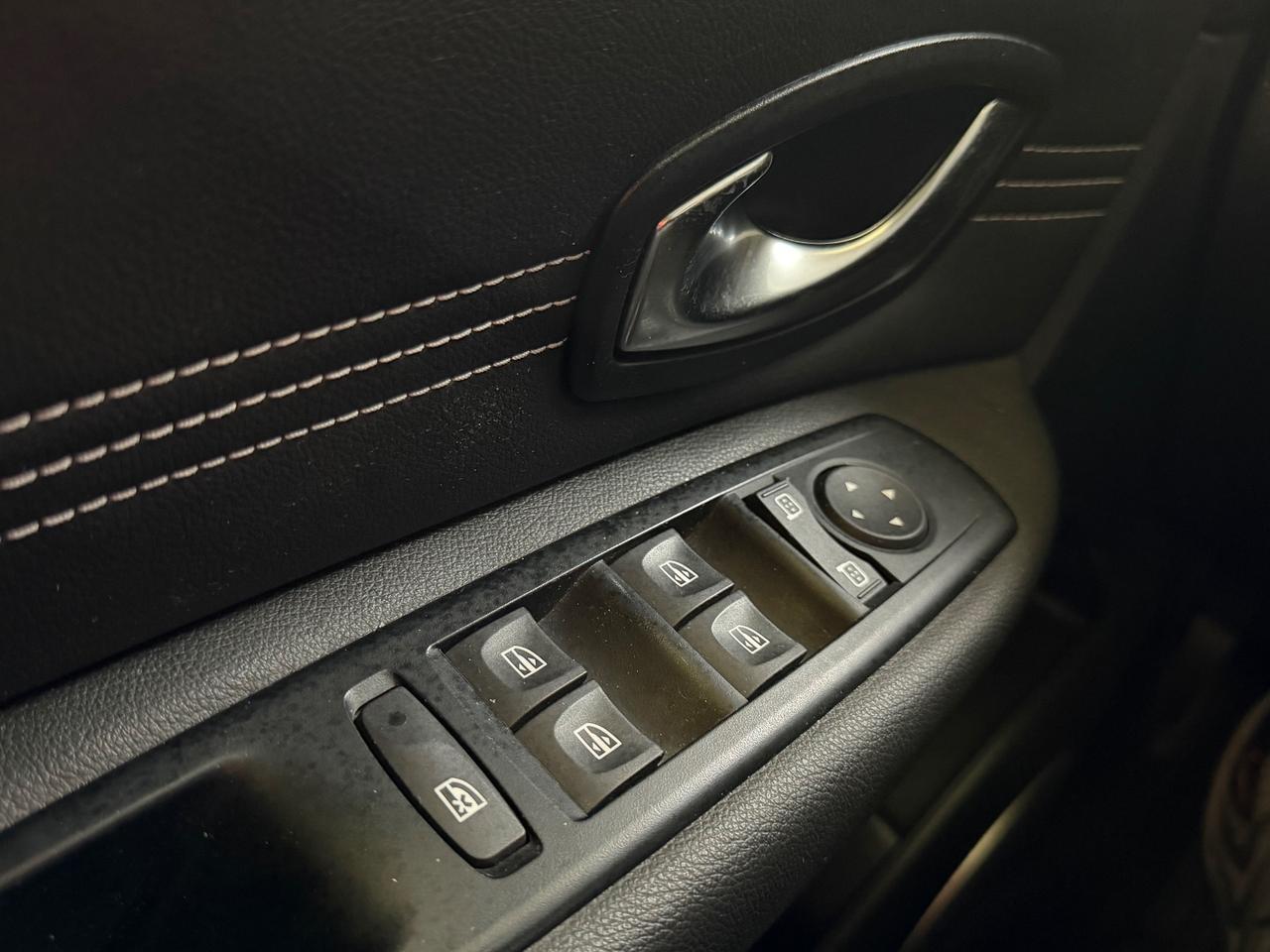 Renault Scenic X-Mod 1.4 TCe Luxe 130cv