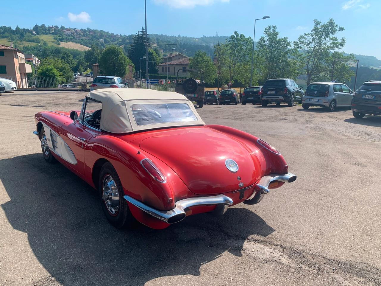 Chevrolet Corvette C1-1960-solo 50000km-cambio manuale-conservata-cappottina nuova-revisionata di meccanica-targa Italia