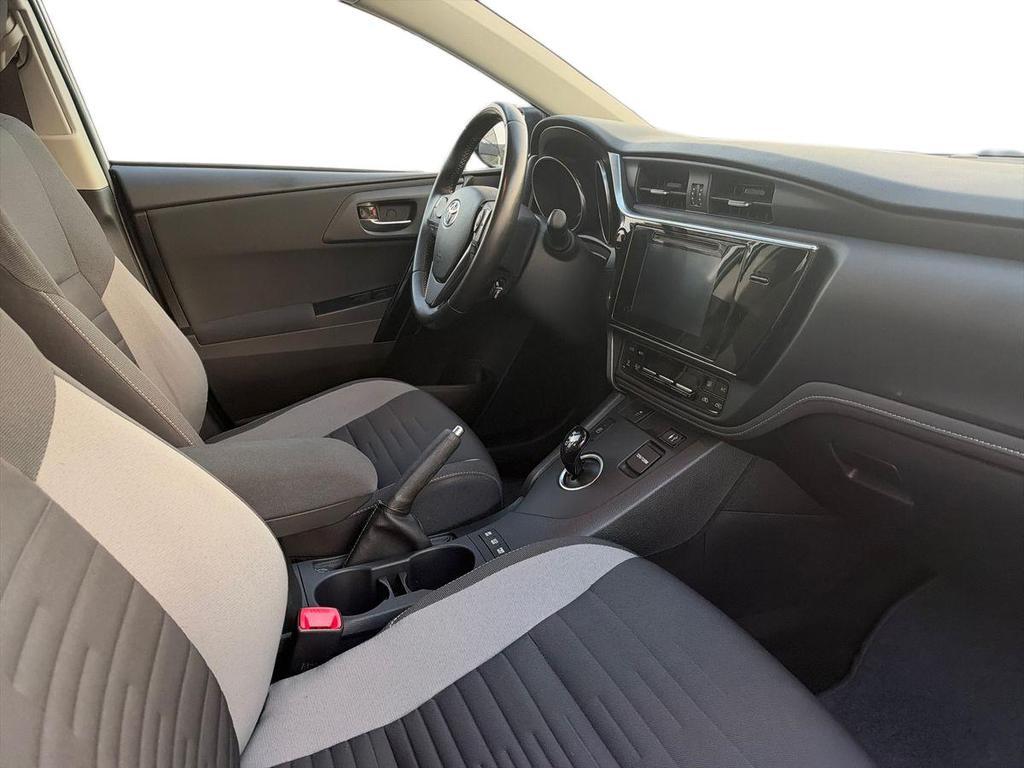 Toyota Auris Touring Sports 1.8 hybrid Active cvt