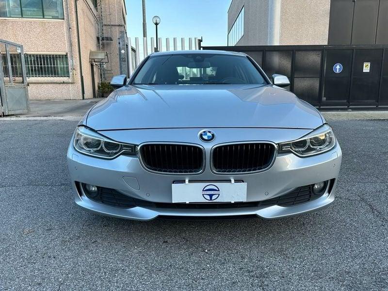 BMW Serie 3 320 d Business aut. 184cv