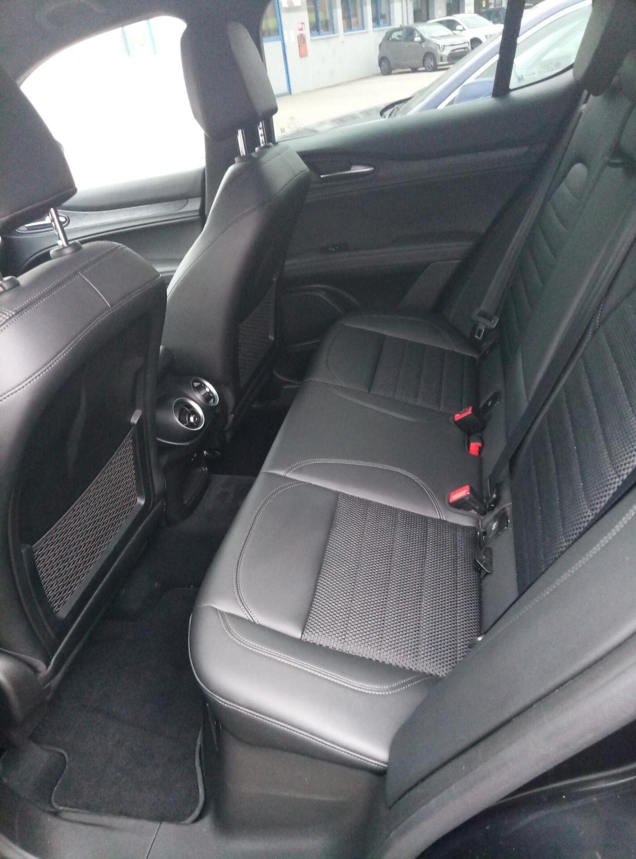 Alfa Romeo Stelvio 2.2 Turbodiesel 210 CV AT8 Q4 Sprint