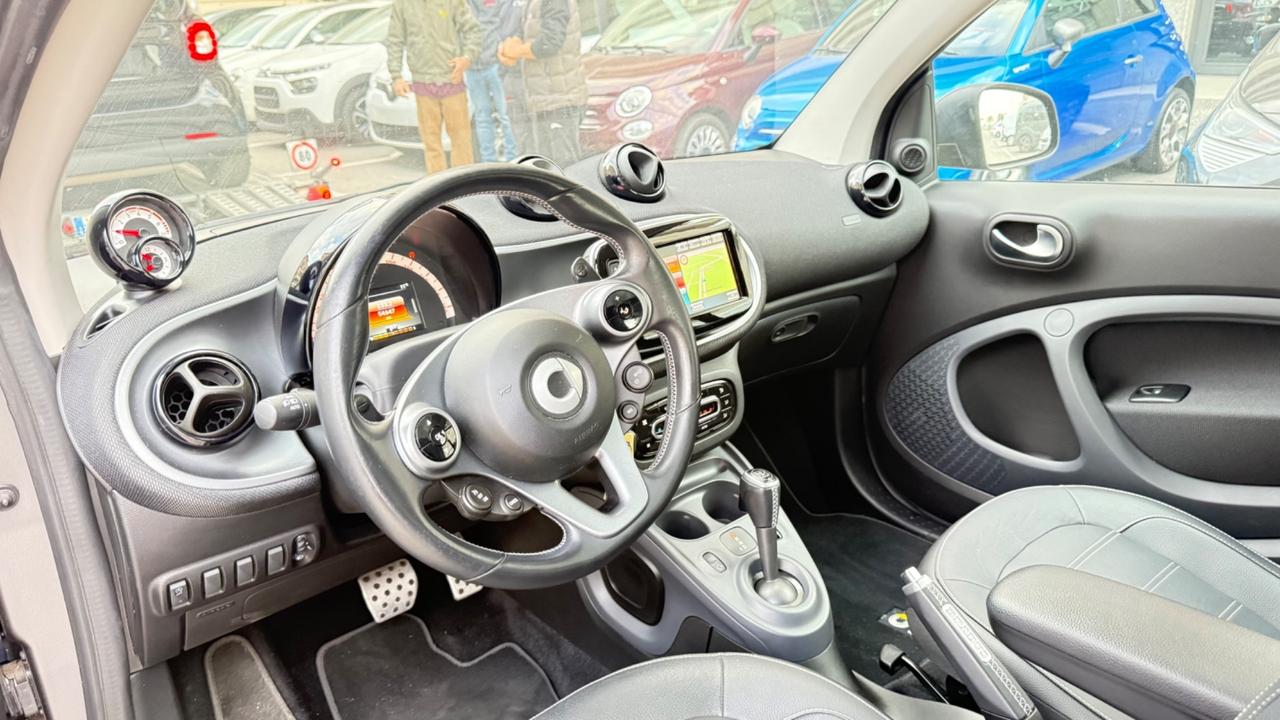 Smart ForTwo 90 0.9 Turbo twinamic Prime PACK BRABUS LED NAVI PELLE PDC KAMERA PANORAMA