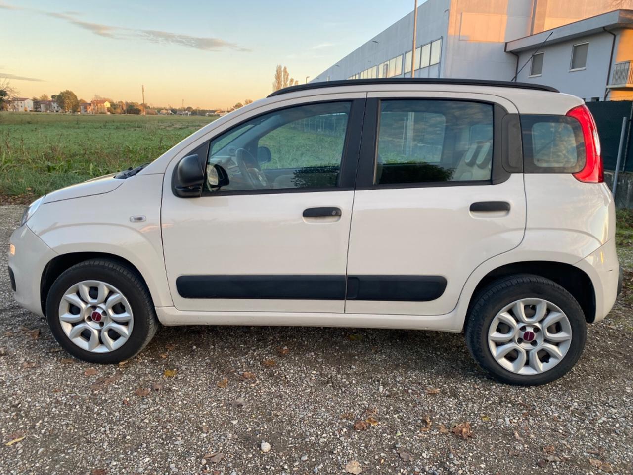 Fiat Panda 0.9 TwinAir Turbo Natural Power Lounge