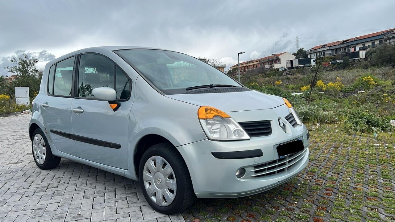 Renault Modus 1.5DCI 140000KM A-F-F-A-R-E