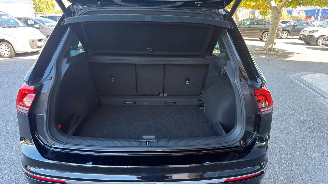 Volkswagen Tiguan 2.0 TDI SCR DSG 4MOTION R-LINE