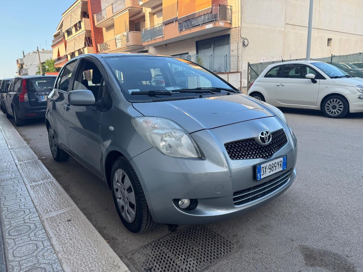 TOYOTA - Yaris - 1.3 5p. NAVIGATORE/ PDC