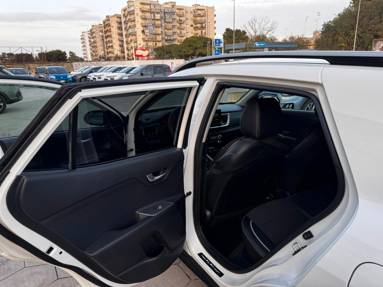 KIA STONIC 1.0 GTLINE 100CV MHEV 2022 FULL OPTIONAL