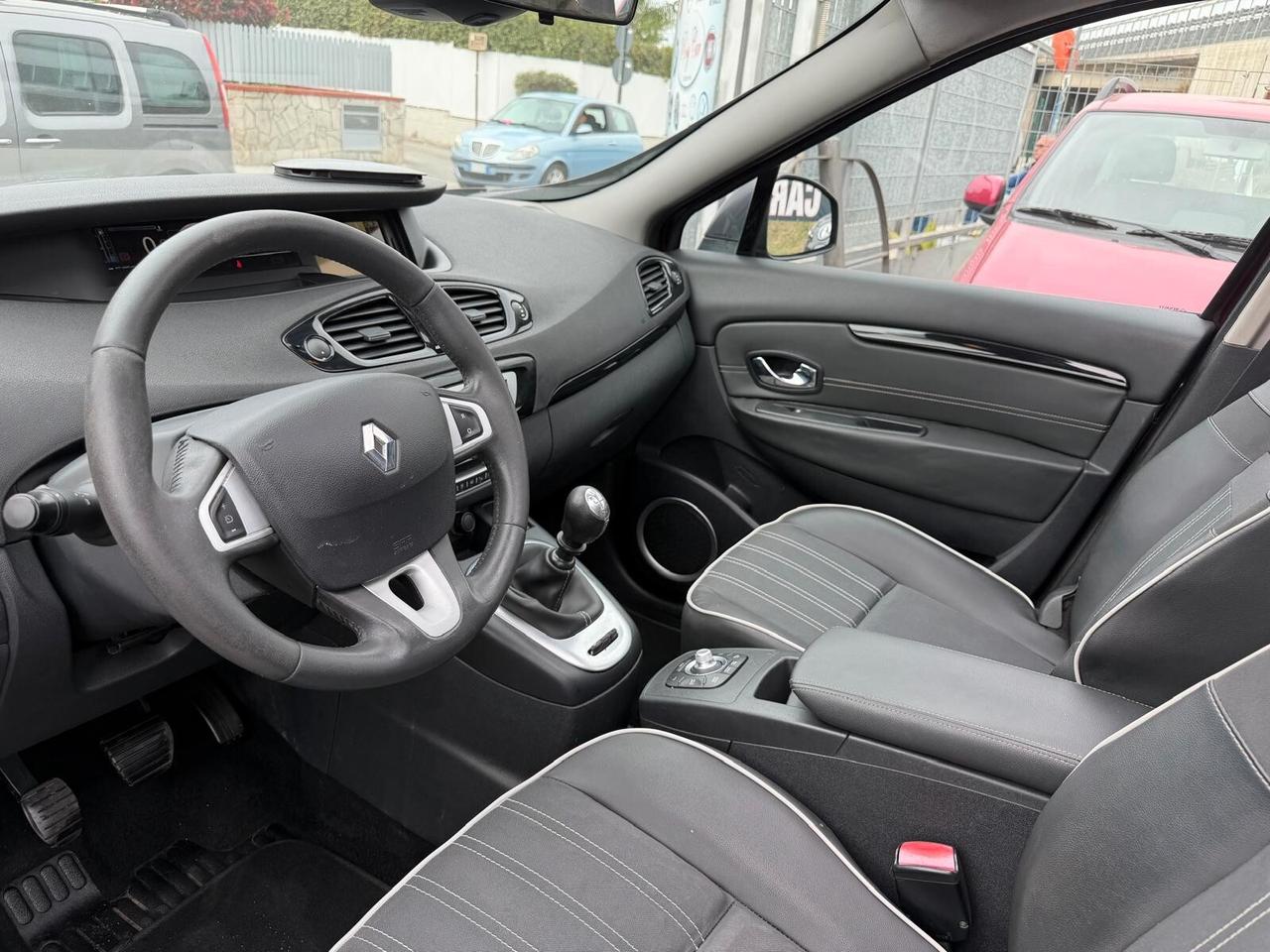 Renault Scenic 1.6 dCi 130CV 7p. Start&Stop Bose-2012