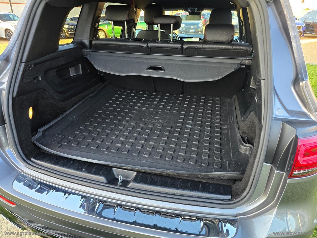 MERCEDES-BENZ GLB 200 d Automatic Premium