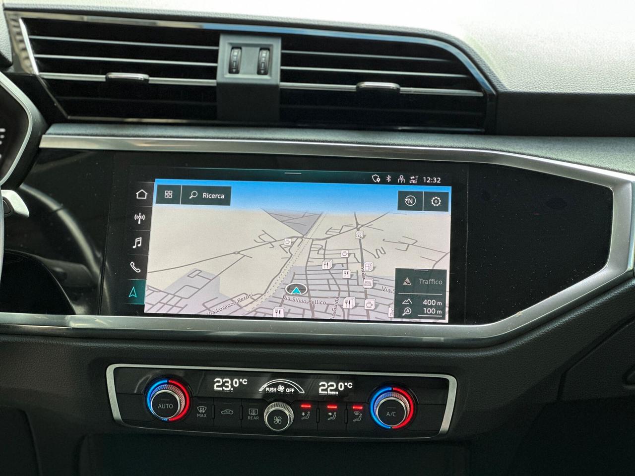 Audi Q3 2.0 TDI S tronic Advanced *FULL*