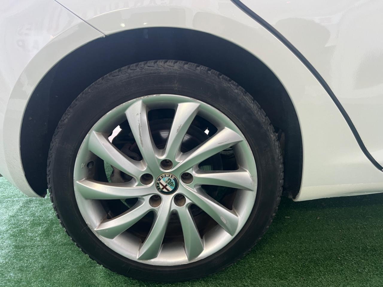 Alfa Romeo Giulietta 1.6 JTDm-2 120 CV Exclusive