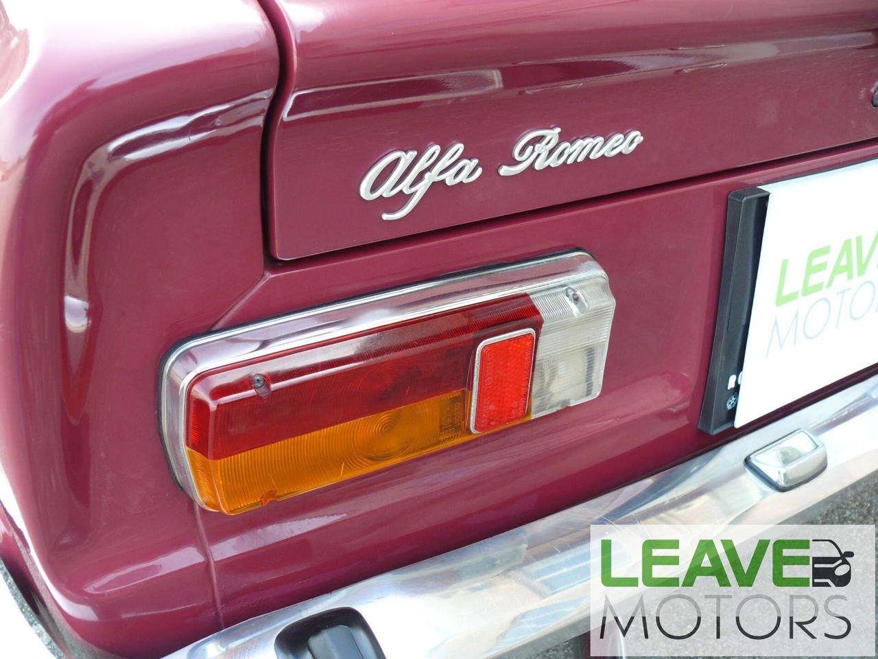 Alfa Romeo Giulia Nuova 1300 (M1525)
