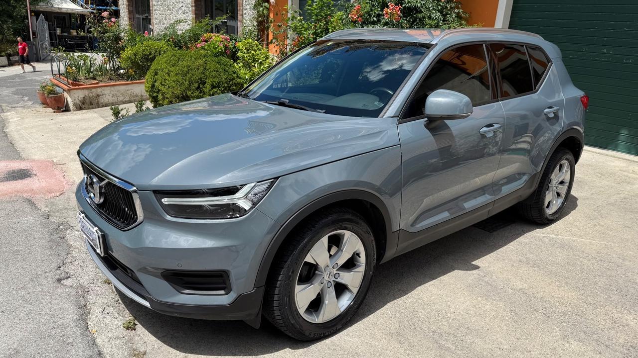 Volvo XC40 Monument D3