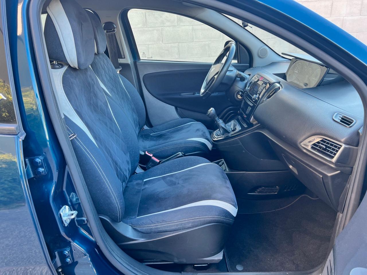 Lancia Ypsilon 1.3 mjt Gold 95cv E6 PDC/CLIMA/16;/TEL. OK NEOPAT.