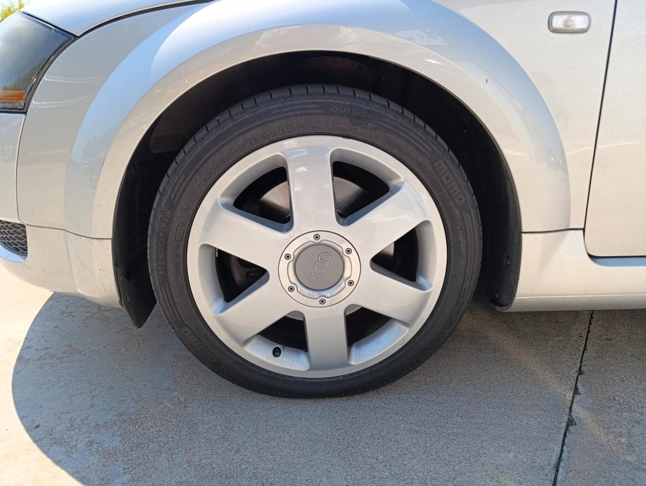 AUDI TT Roadster 1.8t 150cv