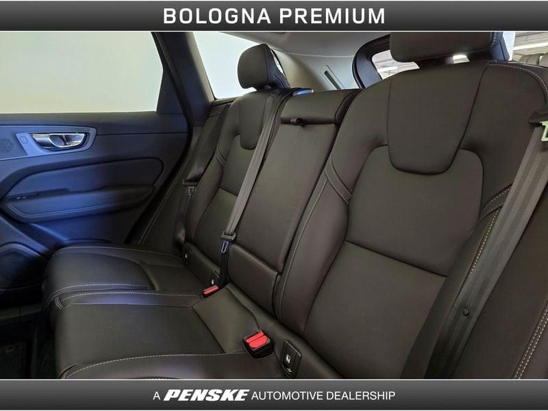 Volvo XC60 XC60 B5 AWD automatico Ultra Dark
