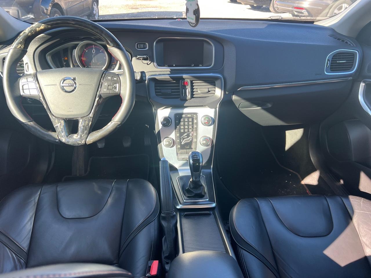 Volvo V40 D2 Business