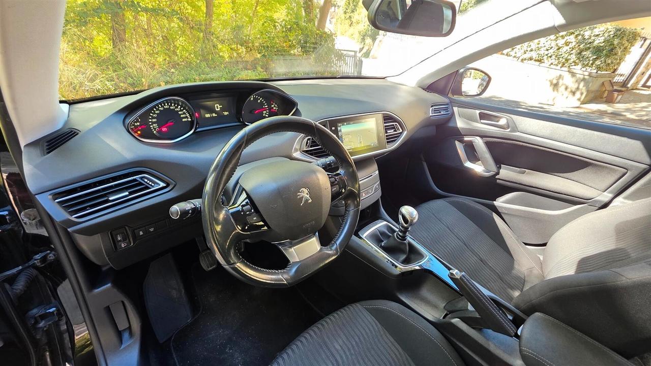 Peugeot 308 1.6 BlueHDi 115 CV Stop&Start Business