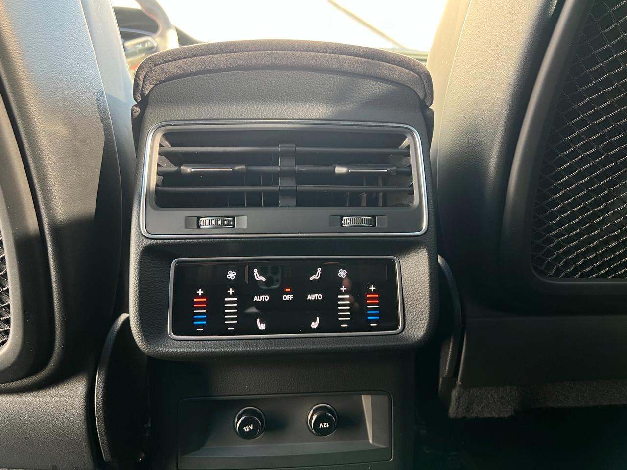 Audi Q8 RS 4.0 600 CV TFSI V8 QUATTRO TIPTRONIC CARBON IVA ESPOSTA MY22