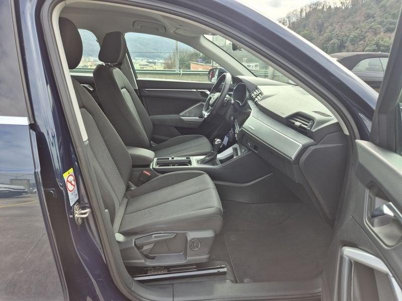 Audi Q3 35 2.0 tdi Business Advanced s-tronic