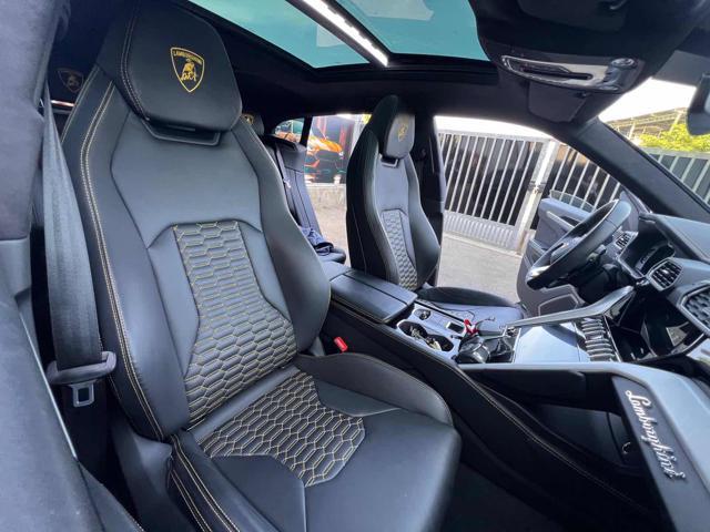 LAMBORGHINI Urus 4.0