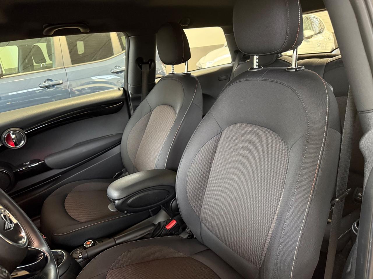 Mini 1.5 Cooper D Hype CAMBIO AUTOMATICO