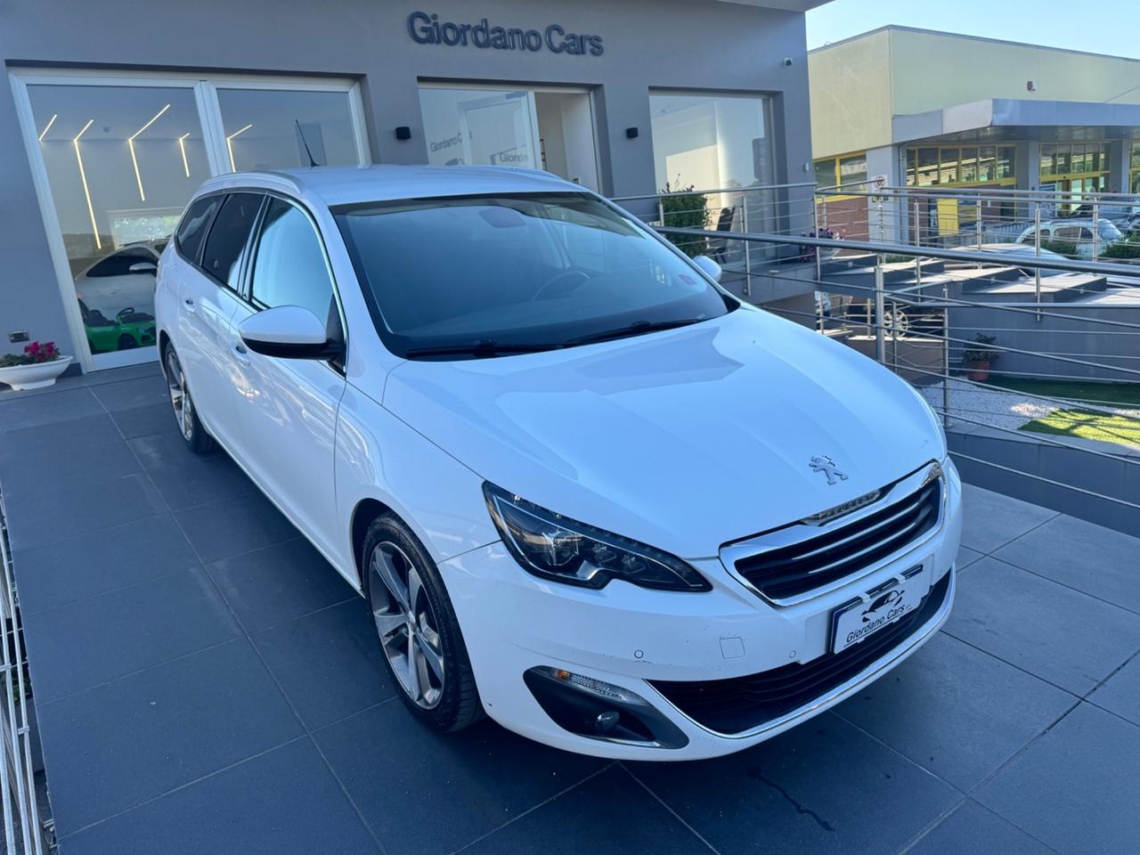Peugeot 308 BlueHDi 120 S&S EAT6 SW Allure automatica in garanzia e