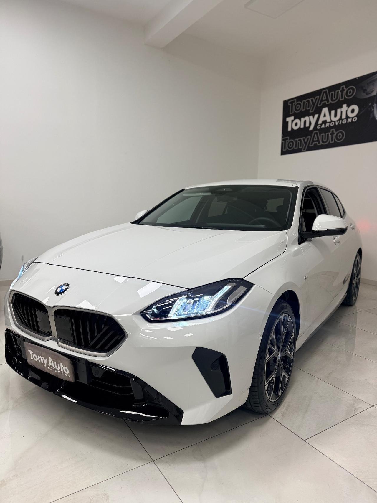 Bmw 118 118d MSport design LUCI SOFFUSE,APPLE CARPLAY,TELECAMERA.NAVI,GARANZIA UFFICIALE 24 MESI