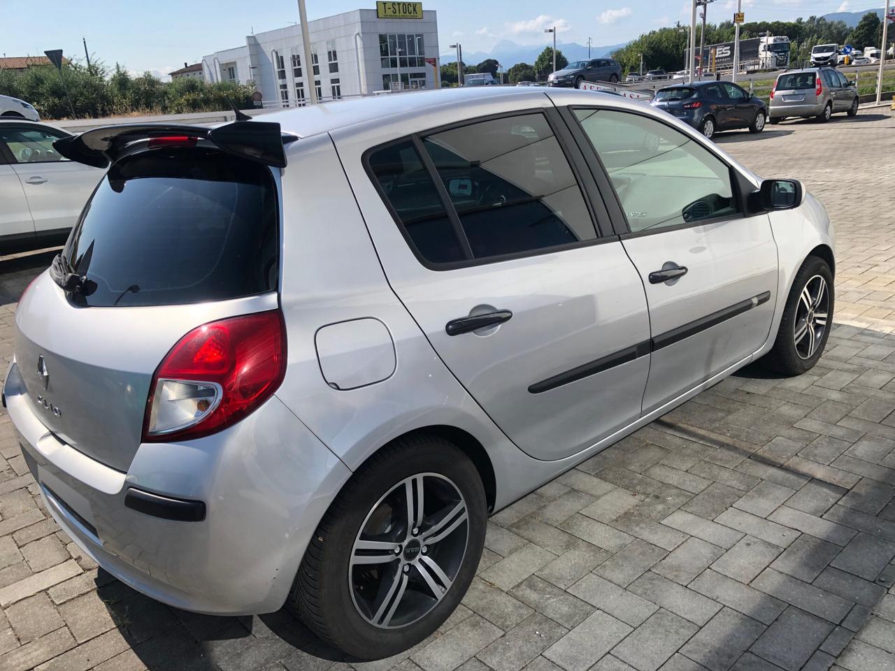 Renault Clio 1.2 16V 5 porte