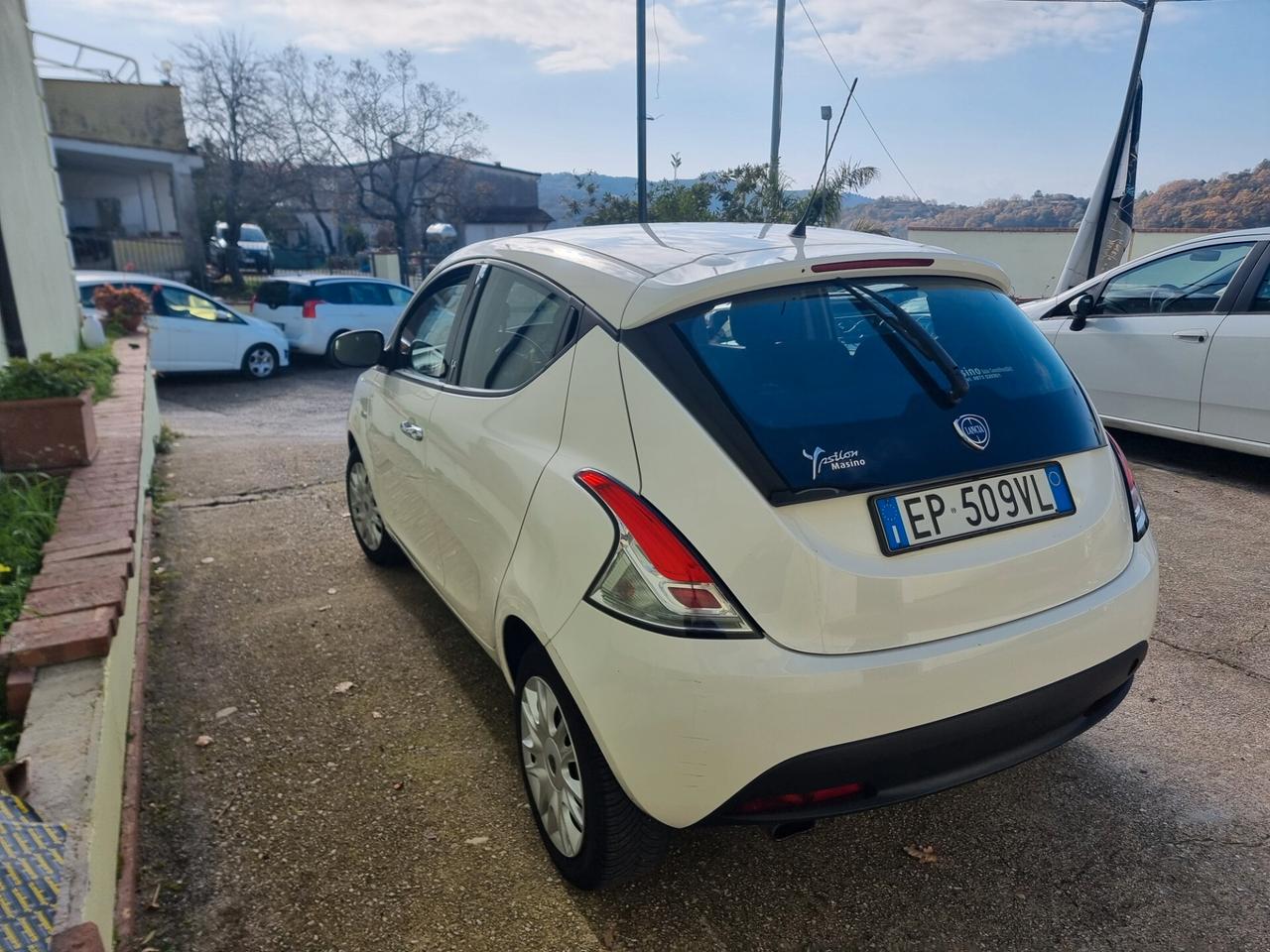 Lancia Ypsilon 1.3 MJT 16V 95 CV 5 porte S&S Silver