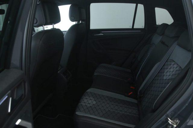 VOLKSWAGEN Tiguan 2.0 TDI 150 CV SCR DSG R-Line Black Pack/Matrix