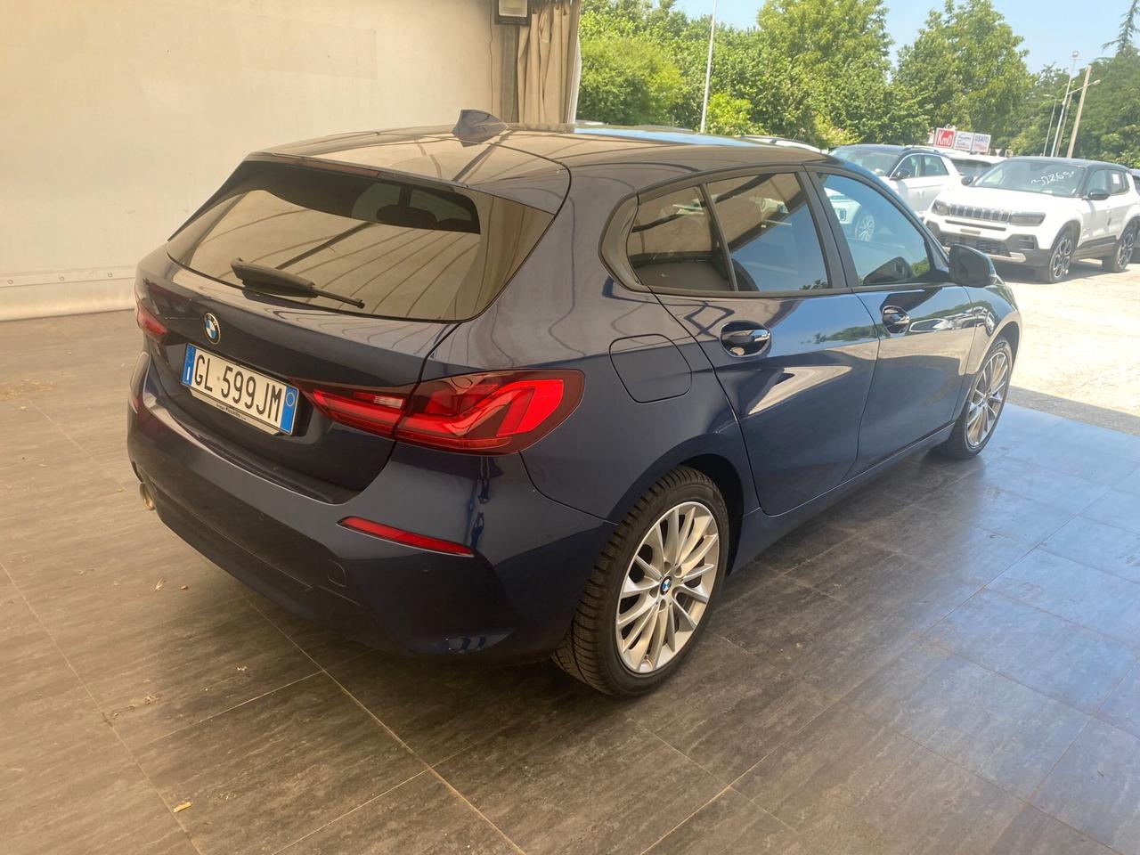 Bmw 118 118i 5p. Business Advantage