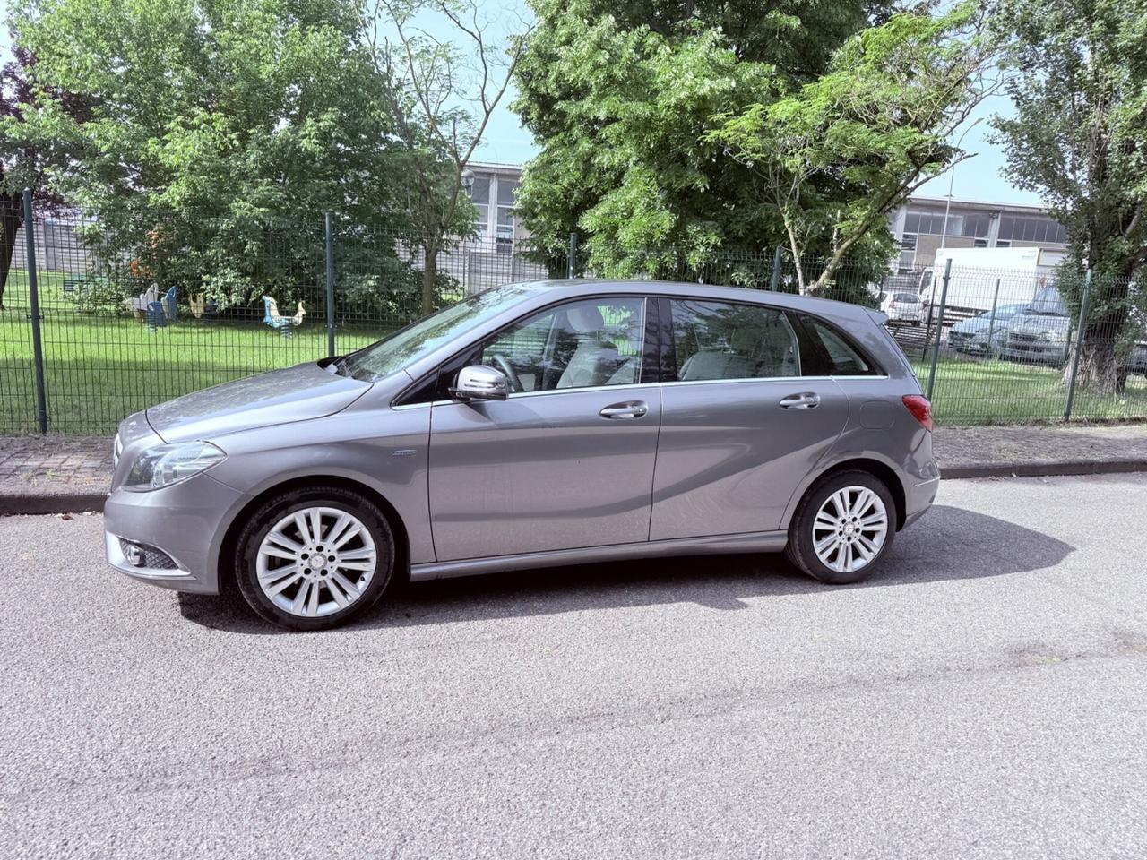 Mercedes-benz B 200 CDI BlueEFFICIENCY