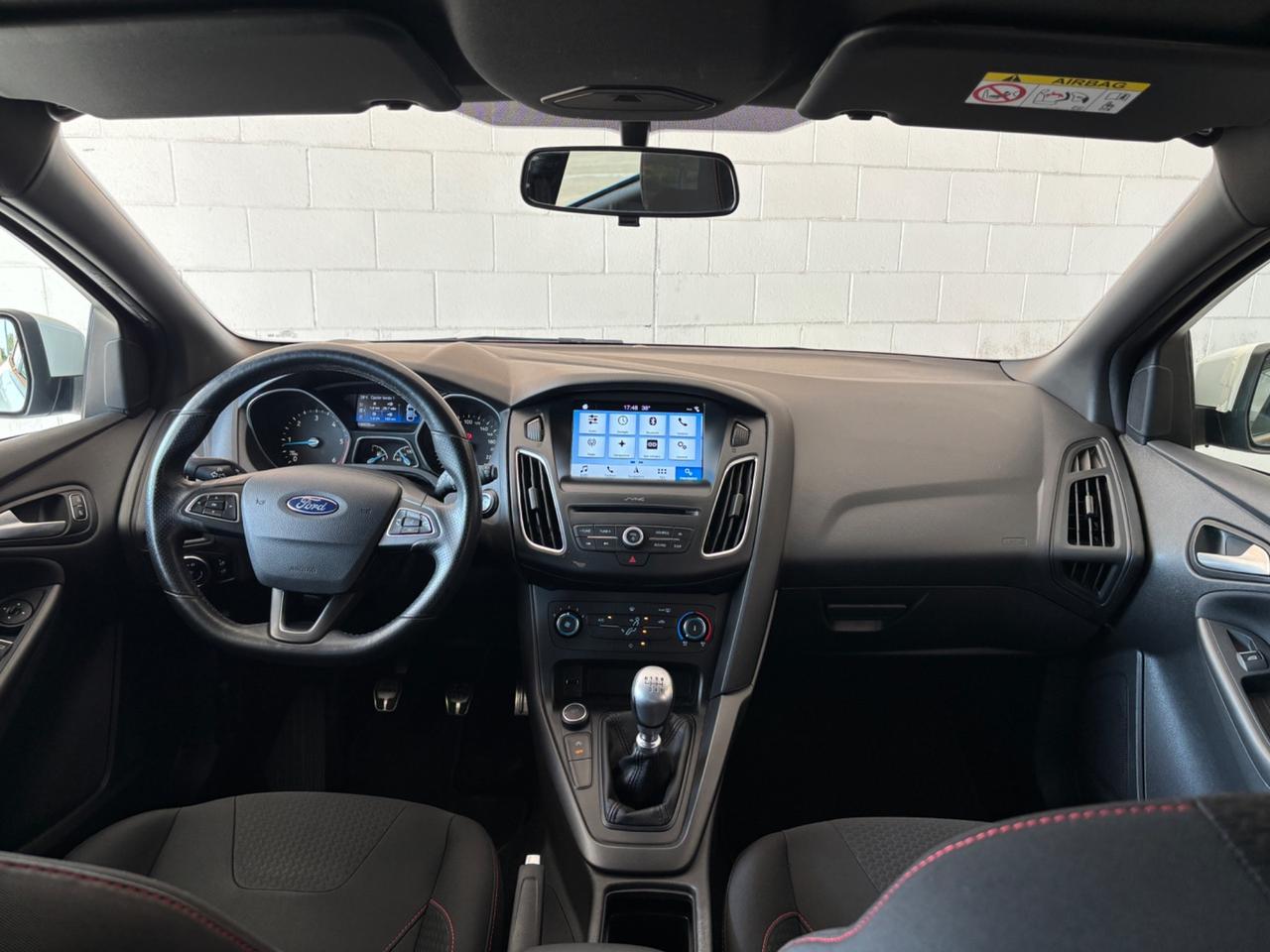 Ford Focus 1.5 TDCi SW ST Line Business