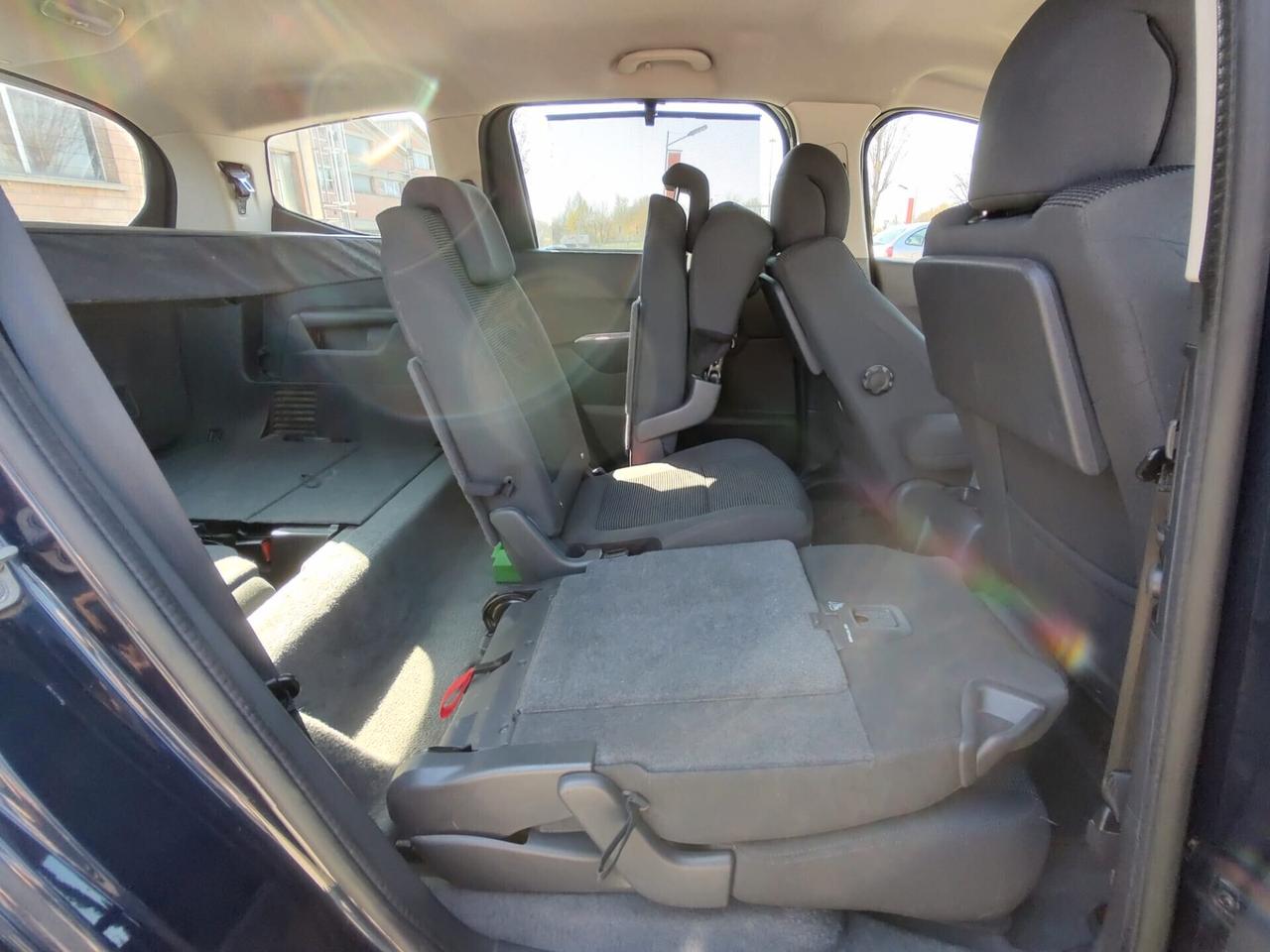 Peugeot 5008 1.6 HDi 115CV Business, 7 POSTI, GARANZIA L.12 MESI