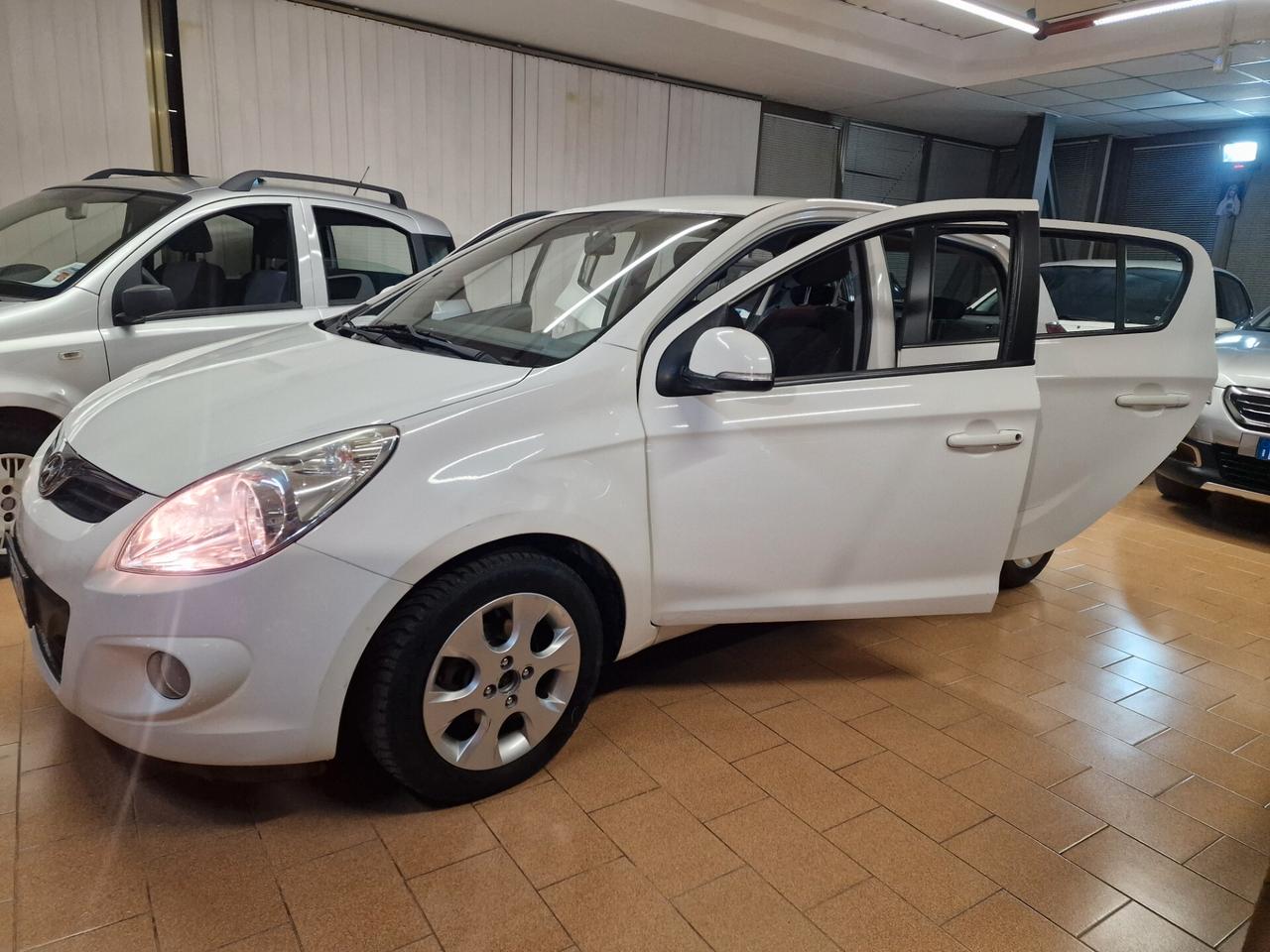 Hyundai i20 1.2 benzina, 158 mila chilometri