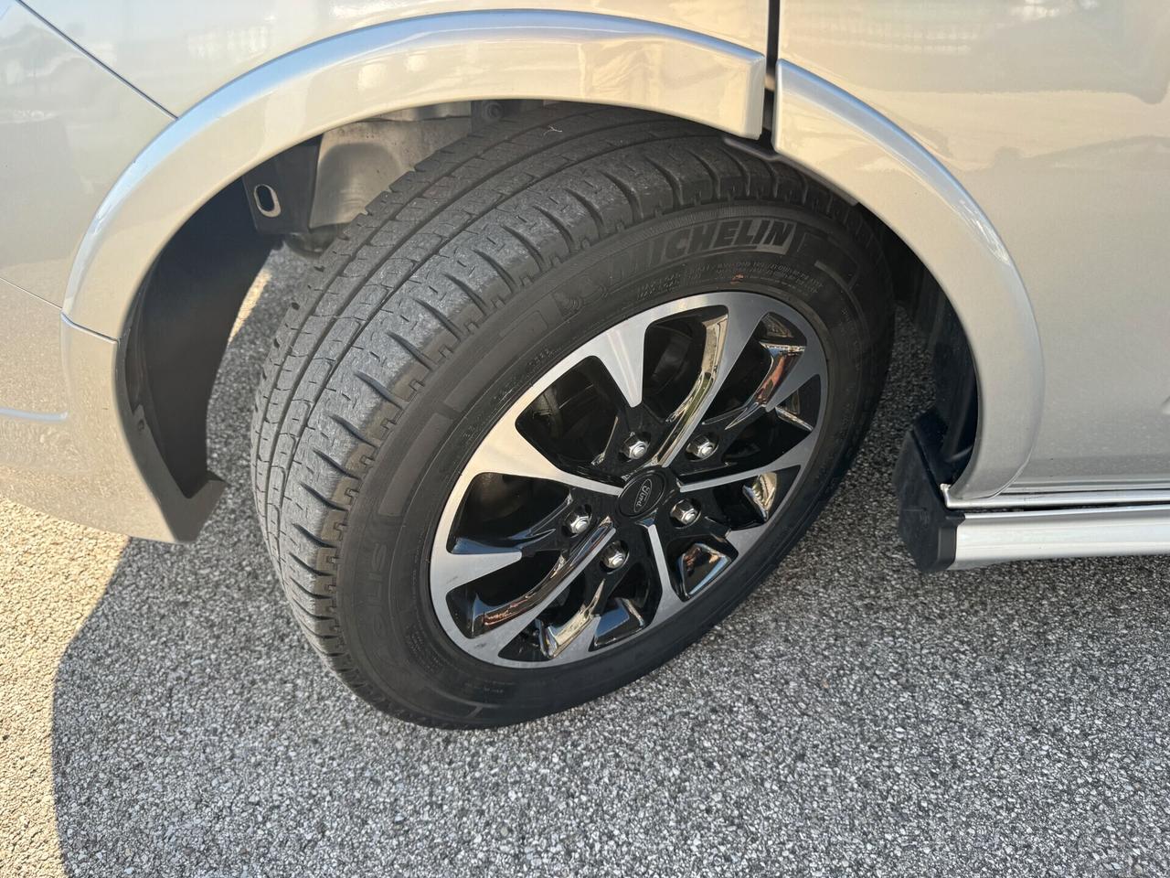 Ford Transit Custom Van Sport 2.0TDCi 185CV Autom. L1H1