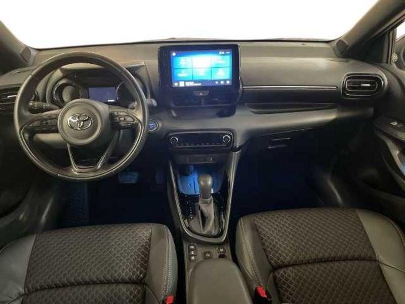 Toyota Yaris IV 1.5h Style